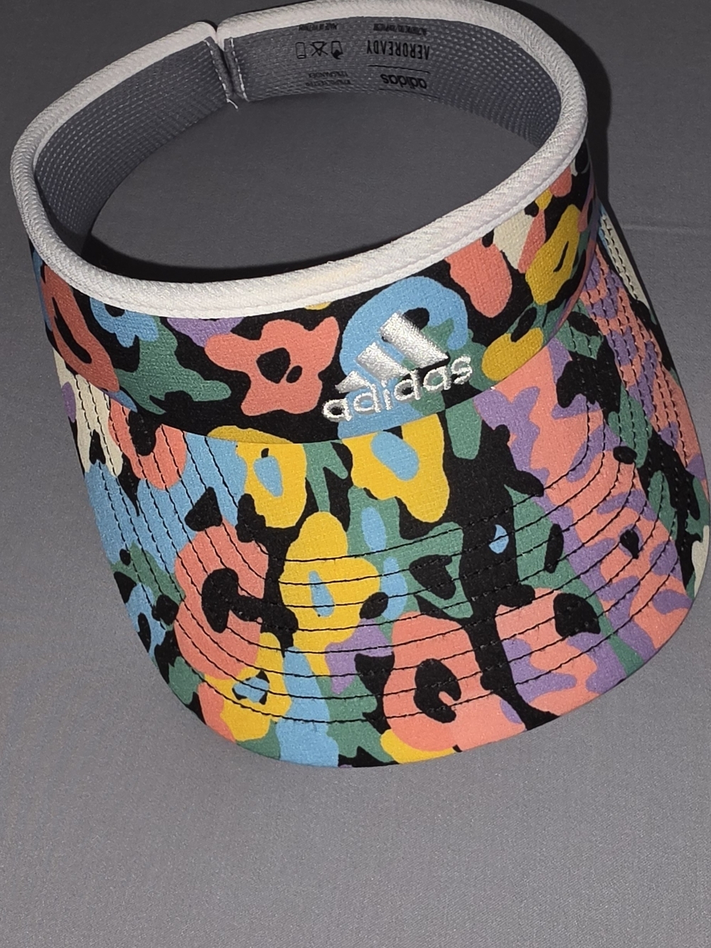 NWOT adidas Women's Multicolor Leopard Print Visor with White Trim Slide-On